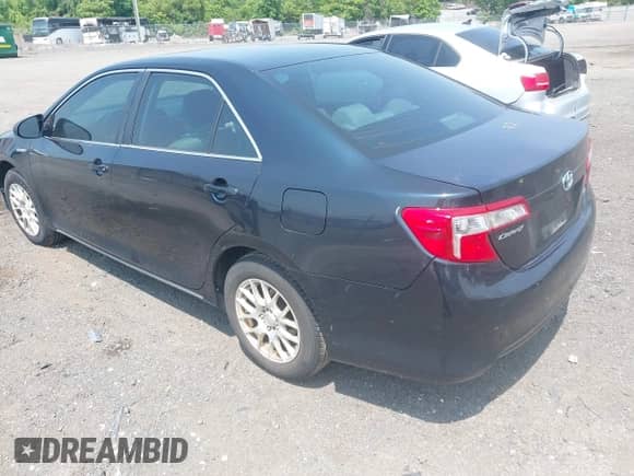 2013 Toyota Camry LE z VIN 4T1BD1FK9DU092389, wystawiony jako IAAI lot #42423524 z przebiegiem 312 006 mil mil oraz . Historia ofert i sprzedaży dostępna na DreamBid. Obrazek 3.