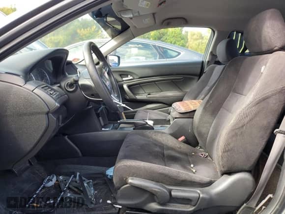 2012 Honda Accord LX-S with VIN 1HGCS1B30CA024108, listed as a Copart auction lot 84237385 with 187,007 mi miles and Clean title. Bid and sale history available at DreamBid. Image 7.