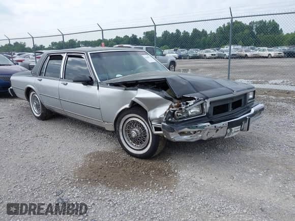 1986 Chevrolet Caprice с VIN 1G1BN69H5GY139096, выставлен на аукционе IAAI как лот 42658175 с пробегом 124 000 миль миль и . История ставок и продаж доступна на DreamBid. Изображение 1.