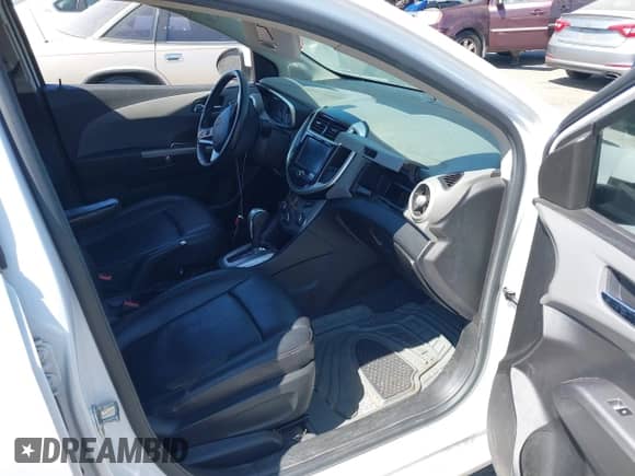 2017 Chevrolet Sonic Premier с VIN 1G1JF5SB1H4112558, выставлен на аукционе IAAI как лот 42848569 с пробегом 114 835 миль миль и . История ставок и продаж доступна на DreamBid. Изображение 5.