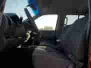 2006 Nissan Frontier SE z VIN 1N6AD07W16C434662, wystawiony jako Copart lot #82064295 z przebiegiem 125 802 mil mil oraz Czysty tytuł • Clean title. Historia ofert i sprzedaży dostępna na DreamBid. Obrazek 7.