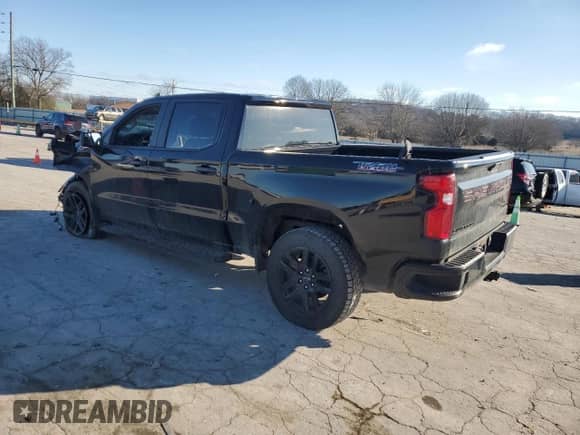 2022 Chevrolet Silverado 1500 Custom Trail Boss z VIN 1GCPYCEK3NZ175347, wystawiony jako Copart lot #42134355 z przebiegiem 50 947 mil mil oraz Szkoda całkowita • Salvage title. Historia ofert i sprzedaży dostępna na DreamBid. Obrazek 2.