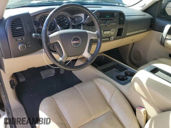 2007 GMC Sierra 1500 SLE1 с VIN 1GTEK19JX7Z635170, выставлен на аукционе Copart как лот 45632715 с пробегом 251 301 миль миль и Списание • Salvage title. История ставок и продаж доступна на DreamBid. Изображение 8.