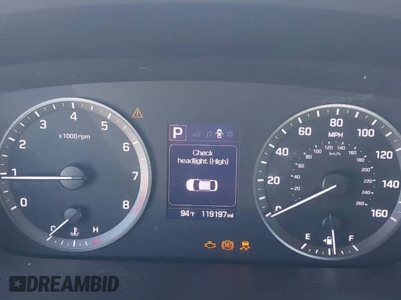 2016 Hyundai Sonata SE с VIN 5NPE24AFXGH397188, выставлен на аукционе IAAI как лот 43372731 с пробегом 119 197 миль миль и . История ставок и продаж доступна на DreamBid. Изображение 7.