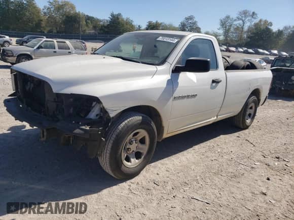 2012 Ram 1500 ST z VIN 3C6JD6DP7CG226739, wystawiony jako Copart lot #75513144 z przebiegiem 267 310 mil mil oraz Szkoda całkowita • Salvage title. Historia ofert i sprzedaży dostępna na DreamBid. Obrazek 1.