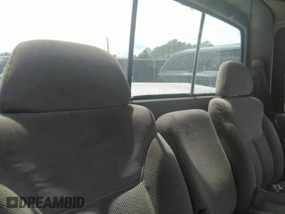 1995 GMC Sierra 1500 с VIN 1GTEC14K0SZ545712, выставлен на аукционе IAAI как лот 37252791 с пробегом 2 453 761 миль миль и . История ставок и продаж доступна на DreamBid. Изображение 8.