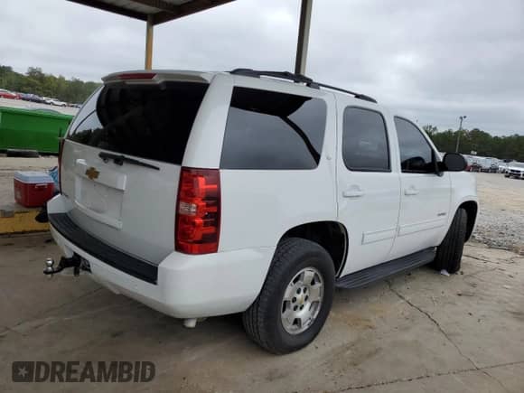 2013 Chevrolet Tahoe LT с VIN 1GNSCBE06DR323630, выставлен на аукционе Copart как лот 84457295 с пробегом 216 881 миль миль и Чистый • Clean title. История ставок и продаж доступна на DreamBid. Изображение 3.