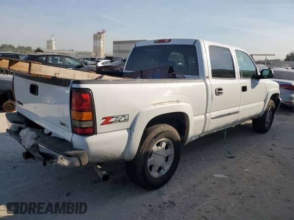 2005 GMC Sierra 1500 SLE z VIN 2GTEK13T751149044, wystawiony jako Copart lot #81904825 z przebiegiem Nie podano mil oraz Szkoda całkowita • Salvage title. Historia ofert i sprzedaży dostępna na DreamBid. Obrazek 3.