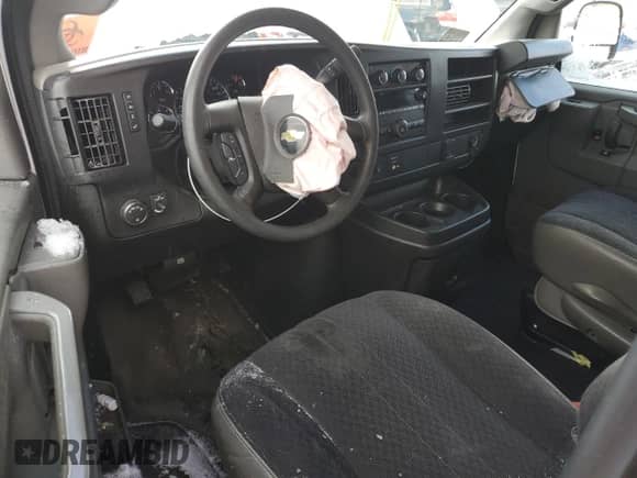 2019 Chevrolet Express Cargo с VIN 1GCWGAFG4K1234090, выставлен на аукционе Copart как лот 59241115 с пробегом 142 307 миль миль и Списание • Salvage title. История ставок и продаж доступна на DreamBid. Изображение 8.