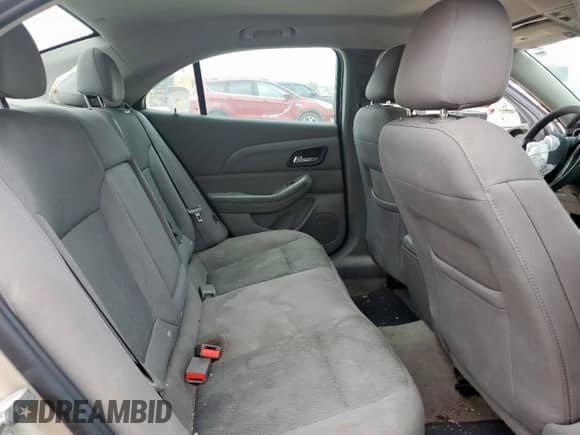 2015 Chevrolet Malibu LS z VIN 1G11B5SL5FF202866, wystawiony jako Copart lot #57571345 z przebiegiem 165 929 mil mil oraz Szkoda całkowita • Salvage title. Historia ofert i sprzedaży dostępna na DreamBid. Obrazek 10.