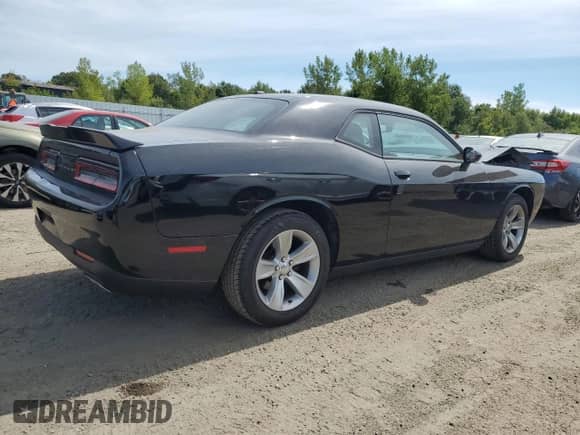 2020 Dodge Challenger SXT с VIN 2C3CDZAG8LH226616, выставлен на аукционе Copart как лот 70190305 с пробегом 66 328 миль миль и Списание • Salvage title. История ставок и продаж доступна на DreamBid. Изображение 3.
