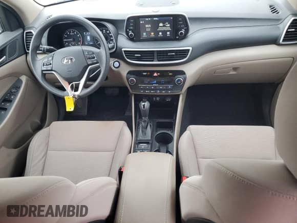 2020 Hyundai Tucson Limited with VIN KM8J3CAL3LU172411, listed as a Copart auction lot 68944725 with 32,451 mi miles and Salvage title. Bid and sale history available at DreamBid. Image 8.