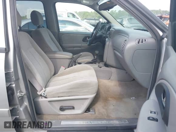 2006 Chevrolet TrailBlazer LT with VIN 1GNDT13S862250506, listed as a IAAI auction lot 43035902 with 202,200 mi miles and . Bid and sale history available at DreamBid. Image 5.