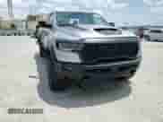 2025 Ram 1500 RHO z VIN 1C6SRFUP6SN661246, wystawiony jako Copart lot #65175565 z przebiegiem 11 289 mil mil oraz Szkoda całkowita • Salvage title. Historia ofert i sprzedaży dostępna na DreamBid. Obrazek 13.