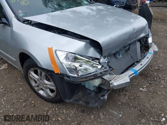 2007 Honda Accord EX-L с VIN 1HGCM56897A116024, выставлен на аукционе IAAI как лот 43245582 с пробегом 145 574 миль миль и . История ставок и продаж доступна на DreamBid. Изображение 6.