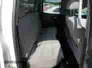 2018 Chevrolet Silverado 1500 Custom с VIN 1GCRCPEC6JZ185744, выставлен на аукционе Copart как лот 59128105 с пробегом 98 186 миль миль и Списание • Salvage title. История ставок и продаж доступна на DreamBid. Изображение 10.