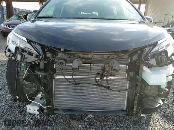 2024 Toyota Sienna Limited с VIN 5TDZRKEC9RS210747, выставлен на аукционе Copart как лот 83753034 с пробегом 5 109 миль миль и На запчасти • Non repairable. История ставок и продаж доступна на DreamBid. Изображение 16.