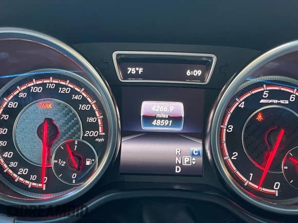 2019 Mercedes-Benz GLS 63 AMG z VIN 4JGDF7FE1KB235179, wystawiony jako Copart lot #71370185 z przebiegiem 48 591 mil mil oraz Czysty tytuł • Clean title. Historia ofert i sprzedaży dostępna na DreamBid. Obrazek 8.