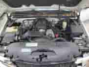 2000 Chevrolet Silverado 1500 LS with VIN 1GCEC14T3YZ339396, listed as a Copart auction lot 81505634 with 270,107 mi miles and Salvage title. Bid and sale history available at DreamBid. Image 11.