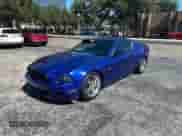 2014 Ford Mustang GT z VIN 1ZVBP8CF7E5277822, wystawiony jako Copart lot #90128545 z przebiegiem 114 151 mil mil oraz Czysty tytuł • Clean title. Historia ofert i sprzedaży dostępna na DreamBid. Obrazek 2.