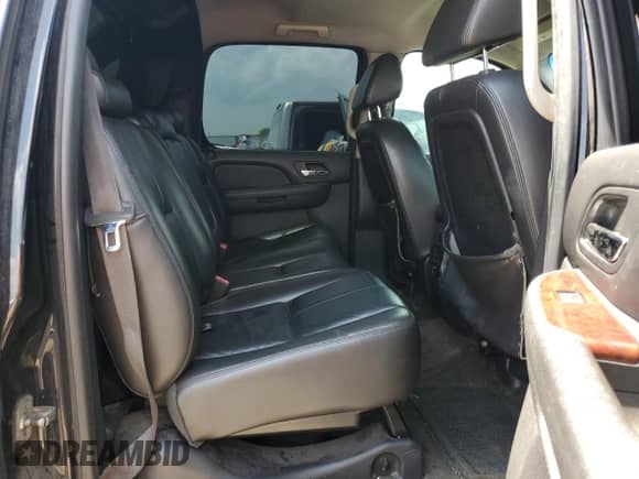 2009 Chevrolet Avalanche 2LT z VIN 3GNEC22099G277798, wystawiony jako Copart lot #54486865 z przebiegiem 294 654 mil mil oraz Czysty tytuł • Clean title. Historia ofert i sprzedaży dostępna na DreamBid. Obrazek 10.