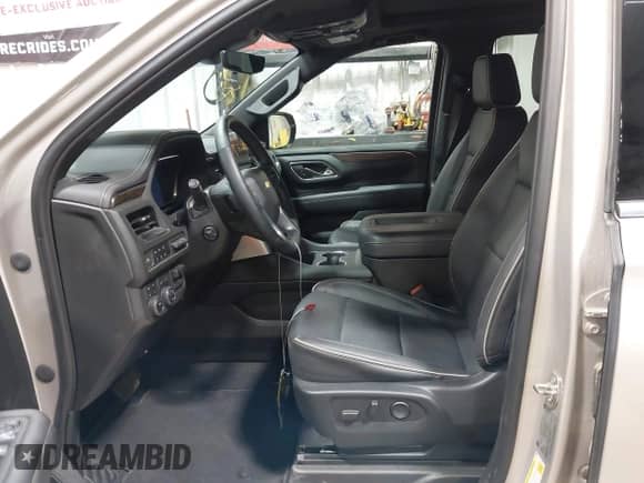 2023 Chevrolet Tahoe Premier с VIN 1GNSKSKL7PR430420, выставлен на аукционе IAAI как лот 42788417 с пробегом 35 441 миль миль и . История ставок и продаж доступна на DreamBid. Изображение 5.