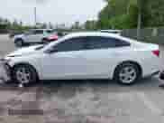 2023 Chevrolet Malibu LS z VIN 1G1ZB5ST5PF238254, wystawiony jako IAAI lot #42430499 z przebiegiem 21 508 mil mil oraz . Historia ofert i sprzedaży dostępna na DreamBid. Obrazek 14.
