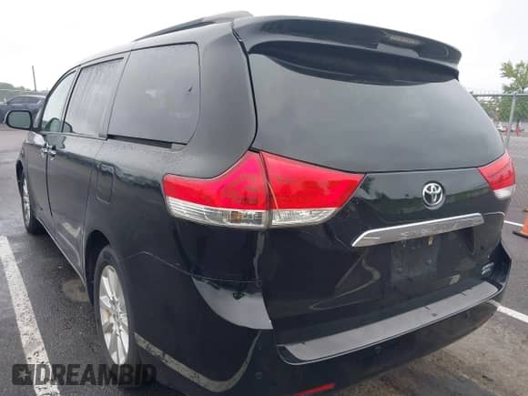 2012 Toyota Sienna XLE with VIN 5TDDK3DC9CS047370, listed as a IAAI auction lot 42515932 with 132,207 mi miles and . Bid and sale history available at DreamBid. Image 3.