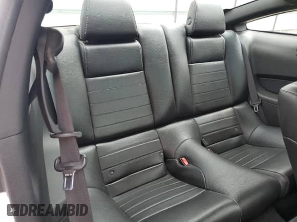 2012 Ford Mustang Premium с VIN 1ZVBP8AM5C5266493, выставлен на аукционе Copart как лот 80402285 с пробегом 150 043 миль миль и Списание • Salvage title. История ставок и продаж доступна на DreamBid. Изображение 10.