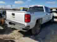 2019 Chevrolet Silverado 2500HD Work Truck z VIN 1GC1KREG7KF215142, wystawiony jako Copart lot #47896565 z przebiegiem Nie podano mil oraz Nie do naprawy • Non repairable. Historia ofert i sprzedaży dostępna na DreamBid. Obrazek 3.