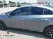 2017 Volvo S60 Dynamic с VIN YV126MFL1H2436740, выставлен на аукционе IAAI как лот 42602343 с пробегом 136 760 миль миль и . История ставок и продаж доступна на DreamBid. Изображение 14.