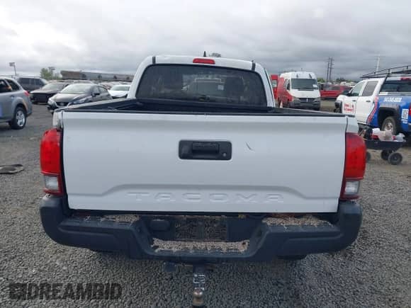 2019 Toyota Tacoma SR z VIN 5TFRX5GN8KX144469, wystawiony jako IAAI lot #42979849 z przebiegiem 68 687 mil mil oraz . Historia ofert i sprzedaży dostępna na DreamBid. Obrazek 16.