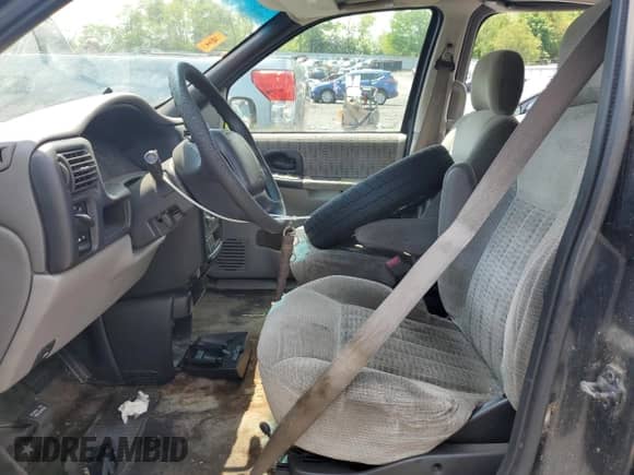 2000 Chevrolet Venture LT 1SD с VIN 1GNDX03E9YD247002, выставлен на аукционе Copart как лот 53792904 с пробегом Не указан миль и Списание • Salvage title. История ставок и продаж доступна на DreamBid. Изображение 7.