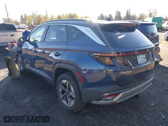 2025 Hyundai Tucson SEL Convenience with VIN 5NMJCCDE3SH588093, listed as a IAAI auction lot 43408375 with 742 mi miles and . Bid and sale history available at DreamBid. Image 3.