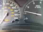 2002 Saturn SC с VIN 1G8ZY14762Z129155, выставлен на аукционе Copart как лот 75820394 с пробегом 199 847 миль миль и Списание • Salvage title. История ставок и продаж доступна на DreamBid. Изображение 9.