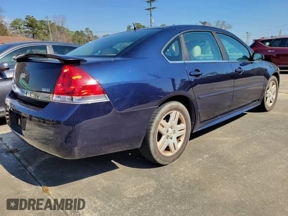 2011 Chevrolet Impala LT Retail with VIN 2G1WB5EK5B1145854, listed as a IAAI auction lot 41709957 with 213,328 mi miles and . Bid and sale history available at DreamBid. Image 4.