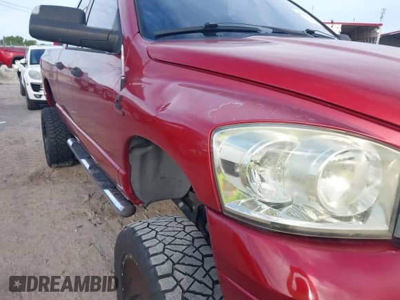 2006 Dodge 2500 SLT with VIN 1D7KS28C56J236679, listed as a IAAI auction lot 43196623 with 194,746 mi miles and . Bid and sale history available at DreamBid. Image 6.