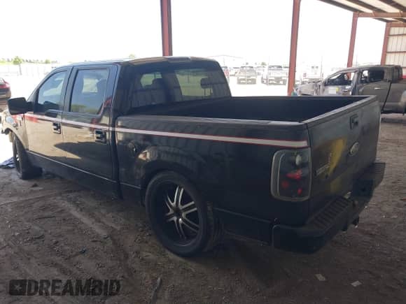 2008 Ford F-150 XL с VIN 1FTRW12W28KB69899, выставлен на аукционе IAAI как лот 42254937 с пробегом 193 402 миль миль и . История ставок и продаж доступна на DreamBid. Изображение 3.