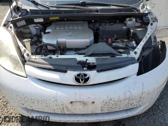 2010 Toyota Sienna XLE с VIN 5TDYK4CC2AS312328, выставлен на аукционе Copart как лот 71203025 с пробегом 182 360 миль миль и Списание • Salvage title. История ставок и продаж доступна на DreamBid. Изображение 12.