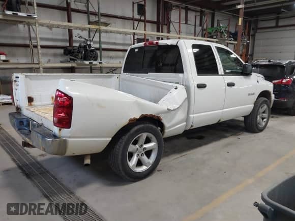 2008 Dodge 1500 SLT with VIN 1D7HU18NX8J120235, listed as a IAAI auction lot 41848707 with 168,281 mi miles and . Bid and sale history available at DreamBid. Image 4.