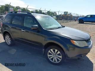 2012 Subaru Forester X Premium z VIN JF2SHADC8CH456539, wystawiony jako IAAI lot #42592906 z przebiegiem 110 793 mil mil oraz . Historia ofert i sprzedaży dostępna na DreamBid. Obrazek 1.