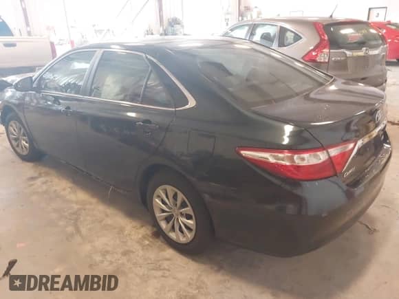 2017 Toyota Camry SE with VIN 4T1BF1FK8HU298383, listed as a IAAI auction lot 43444251 with 115,821 mi miles and . Bid and sale history available at DreamBid. Image 3.