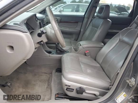 2005 Chevrolet Impala LS with VIN 2G1WH52K559272404, listed as a Copart auction lot 85717255 with 211,236 mi miles and Salvage title. Bid and sale history available at DreamBid. Image 7.