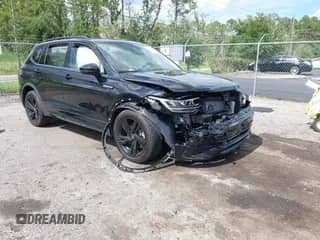 2024 Volkswagen Tiguan SE R-Line Black с VIN 3VVCB7AX9RM199007, выставлен на аукционе IAAI как лот 42670002 с пробегом 11 298 миль миль и . История ставок и продаж доступна на DreamBid. Изображение 1.