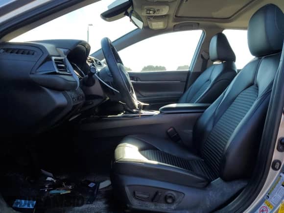 2019 Toyota Camry LE с VIN 4T1B11HK8KU173533, выставлен на аукционе Copart как лот 85150425 с пробегом 277 563 миль миль и Чистый • Clean title. История ставок и продаж доступна на DreamBid. Изображение 7.