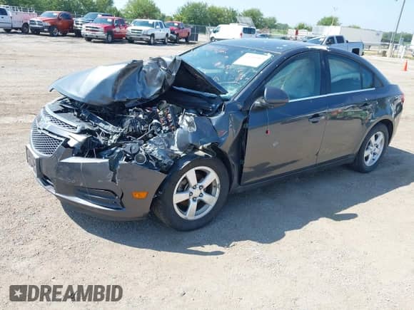 2013 Chevrolet Cruze 1LT with VIN 1G1PC5SB6D7200341, listed as a IAAI auction lot 43001982 with Not provided miles and . Bid and sale history available at DreamBid. Image 2.