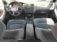 2000 Honda Accord LX z VIN 1HGCG6656YA131035, wystawiony jako Copart lot #62531435 z przebiegiem 149 346 mil mil oraz Szkoda całkowita • Salvage title. Historia ofert i sprzedaży dostępna na DreamBid. Obrazek 8.