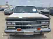 1991 Chevrolet Suburban с VIN 1GBER16K7MF150320, выставлен на аукционе IAAI как лот 42031722 с пробегом 139 733 миль миль и . История ставок и продаж доступна на DreamBid. Изображение 6.