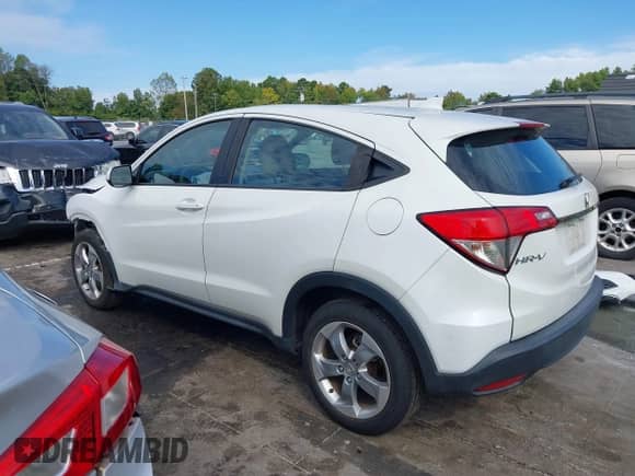 2021 Honda HR-V LX с VIN 3CZRU6H30MM738018, выставлен на аукционе IAAI как лот 43236135 с пробегом 39 908 миль миль и . История ставок и продаж доступна на DreamBid. Изображение 3.