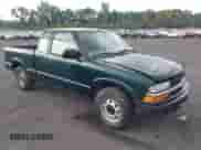 2003 Chevrolet S-10 LS with VIN 1GCDT19X138256569, listed as a IAAI auction lot 42968267 with 87,419 mi miles and . Bid and sale history available at DreamBid. Image 1.